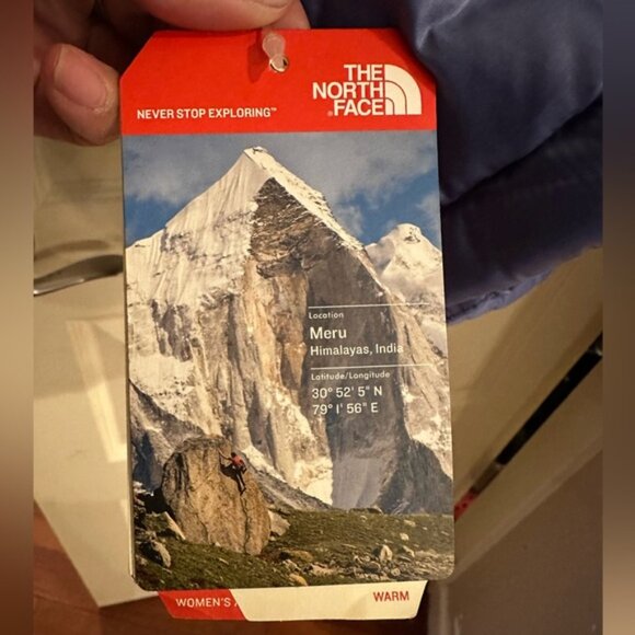 NWT The North Face Aconcagua down Jacket in starry purple.  Women’s XS - Picture 5 of 6